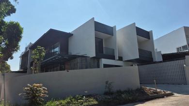 Kesempatan Langka, rumah Mewah di Setiabudi, Bandung, LB 490m²