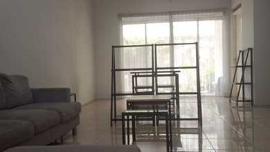 Kesempatan Rumah di Kota Baru Parahyangan, Bandung, LB 65m², Harga 1,9 Miliar