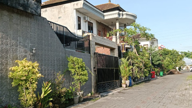 Hunian Elegan di Dalung, Badung, 5 Kamar Tidur, LT 210m²