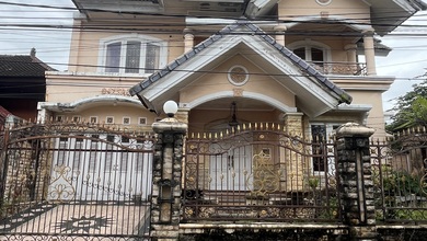 Rumah Mewah di Renon, Denpasar, 5 Kamar Tidur, LT 400m²