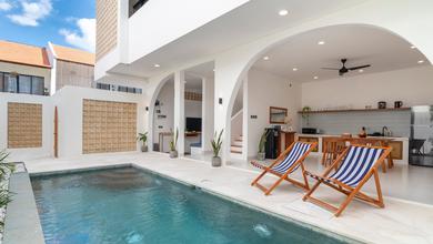 New Villa 2 Bedroom di Canggu Dekat Batu Bolong Beach