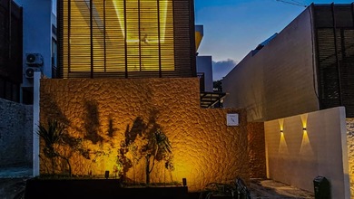 Rumah Elegan di Nusa Dua, Badung, 2 KT, LT 100m²