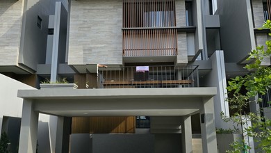 Rumah Sewa Nyaman Lokasi BSD City, Tangerang, LB 144m²