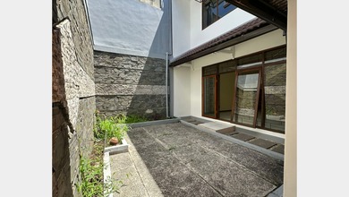 Hunian Elegan di Pasteur, Bandung, 4 Kamar Tidur, LT 315m²