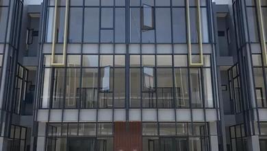 Ruko 3 Lantai BSD Ada Pintu Samping