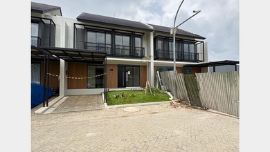 Rumah Mewah di Kawasan Kota Baru Parahyangan, Bandung, LB 94m², Harga 2,6 Miliar