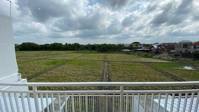 Disewakan Villa 2Br di Kerobokan dengan Pemandangan Sawah