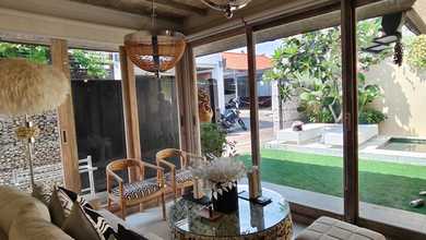 Rumah Elegan di Seminyak, Badung, 2 Kamar Tidur, LT 188m²