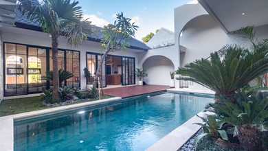 Rumah Elegan di Jimbaran, Badung, 4 Kamar Tidur, LT 240m²