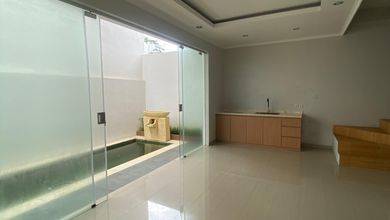 Jual Segera Rumah Mewah di Nusa Dua, Badung, Luas 100 m2