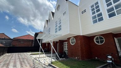 Jual Rumah Bagus LT 69 m2 area Kerobokan, Badung