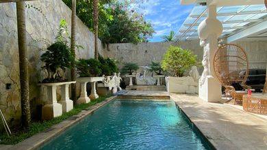 HUNIAN VILLA READY 4BR LOKASI TERBAIK FULLY FURNISHED DIJIMBARAN