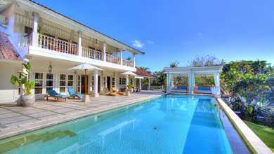 Villa Design Arsitektur yang Bagus di Kedunggu Canggu Furnish Best Location