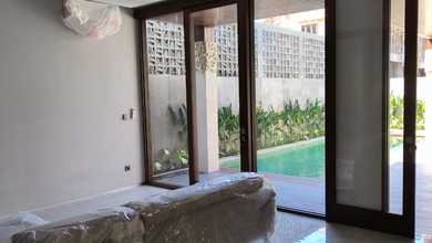 FOR SALE VILLA SANUR BARU 4 BR BIG POOL 2LT FURNIHSED PANTAI SANUR