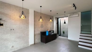 RUKO PREMIUM 2LT COCOK UTK USAHA STARTEGIS DI PUSAT KOTA RENON