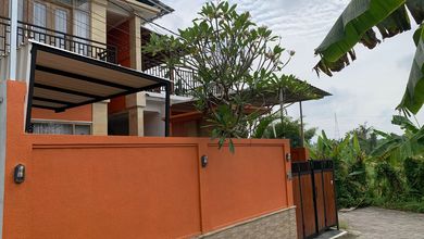 Jual Rumah Mewah Luas 100 m2 di Munggu, Badung