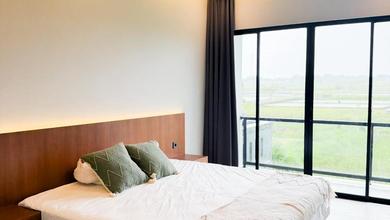 Villa Baru Minimalis dengan View Sawah & Gunung Dekat Canggu