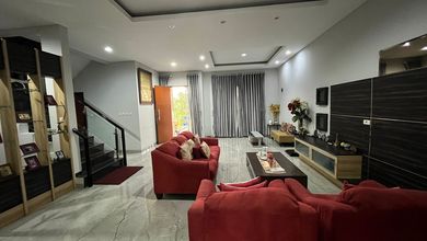 Hunian Mewah di Buah Batu, Bandung, 3 KT, LT 200m²