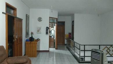 Kesempatan Eksklusif, rumah Mewah di Regol, Bandung, LB 350m²