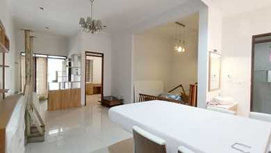 Jual Rumah Bagus Luas 126 m2 area Buah Batu, Bandung