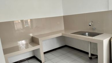 Jual Rumah Siap Tinggal di Sariwangi, Bandung, Luas 194 m2