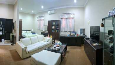 Jual Rumah Eksklusif Luas 272 m2 Kawasan Garut Kota, Garut