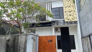 Kesempatan Rumah di Jimbaran, Badung, LB 150m², Harga 1,3 Miliar