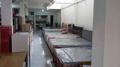 Ruko Pinggir Jalan Kawasan Bisnis Siap Beroperasi Daerah Sunsetroad