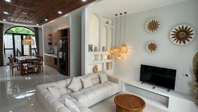 Rumah Mewah LT 130 m2, area Canggu, Badung