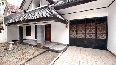 Hunian Mewah di Kawasan BSD Anggrek Loka, Tangerang, LB 200m², Harga 2,7 Miliar