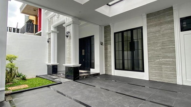 Hunian Mewah di Kawasan BSD Griya Loka, Tangerang, LB 162m², Harga 3,15 Miliar