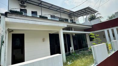Rumah Dijual di BSD, Tangerang Selatan, LB 210m², Harga Terbaik!