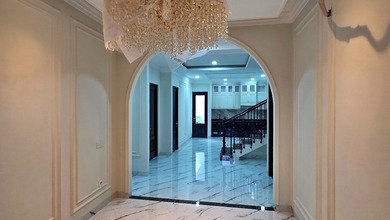 Rumah Area Premium BSD Nusaloka, Tangerang - Harga Terbaik 4,05 Miliar