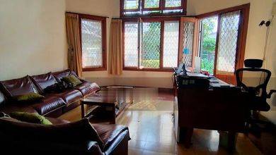 Rumah Eksklusif LT 538 m2, area Riau, Bandung
