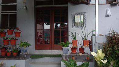 Jual Rumah Cantik LT 300 m2 area Sarijadi, Bandung