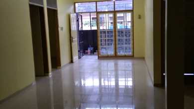 Rumah Sewaan Murah di Taman Kopo Indah, Bandung, 3 KT, Harga 37 Juta /tahun