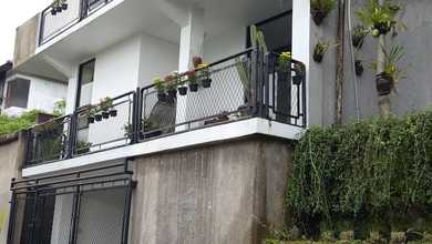 Rumah Prestisius di Kawasan Cikutra, Bandung, LB 520m², Harga 3,8 Miliar