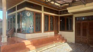 Rumah Dijual di Sumedang Utara, Sumedang, LB 220m², Harga Kompetitif!
