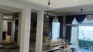 Hunian Elite di Kawasan Batununggal, Bandung, LB 297m², Harga 4,5 Miliar