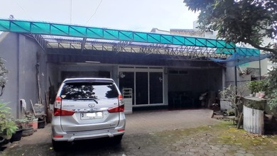 Hunian Mewah di Kawasan Hegarmanah, Bandung, LB 250m², Harga 7,8 Miliar