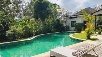 Villa Compound Private Resort Puri Gading Jimbaran, 1.240M², SHM