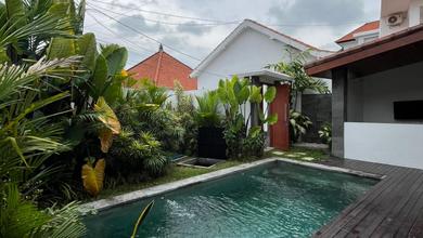 Modern Tropical Villa In Padonan Canggu Bali - 2br & Private Pool