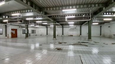 Gudang Ex Garment Siap Pakai di Sayap Tki