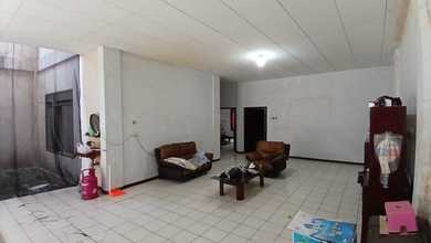 Kesempatan Langka, rumah Mewah di Astanaanyar, Bandung, LB 425m²