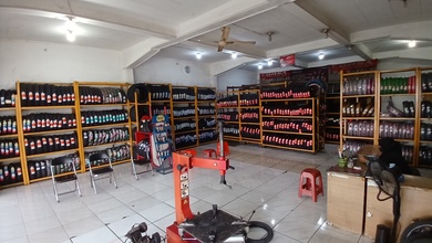 Disewa Ruang Usaha 2 Lantai Mainroad Holis