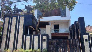 Rumah Elit LT 250 m2, area Renon, Denpasar
