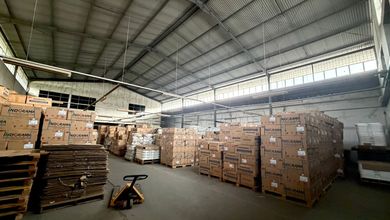 Gudang/ Pabrik Siap Pakai di Komplek Pergudangan Satria Raya Caringin