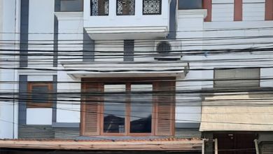 Ruko 3 Lantai dekat Graha Mekar Wangi