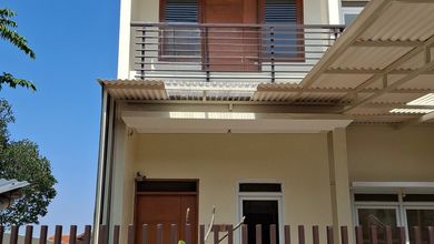 Dijual Rumah Strategis di Sariwangi, Bandung - LT 135m²