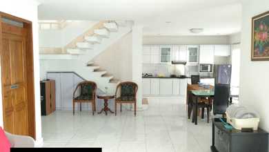 Sewa Rumah Siap Huni di Dago, Bandung, LT 500m²